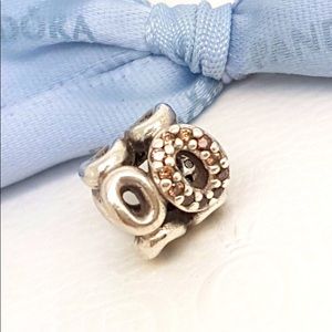 Retired Pandora Circle of Friends Charm